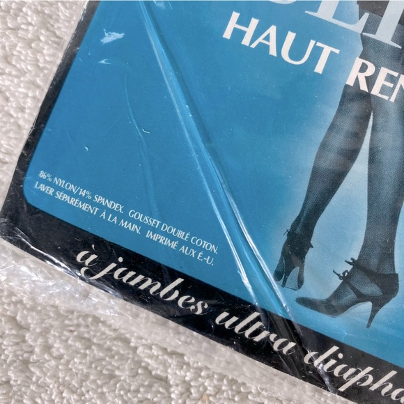 Vintage Enchantress Ultra Control Top Pantyhose In Taupe & Beige x2 NWT - Picture 5 of 12